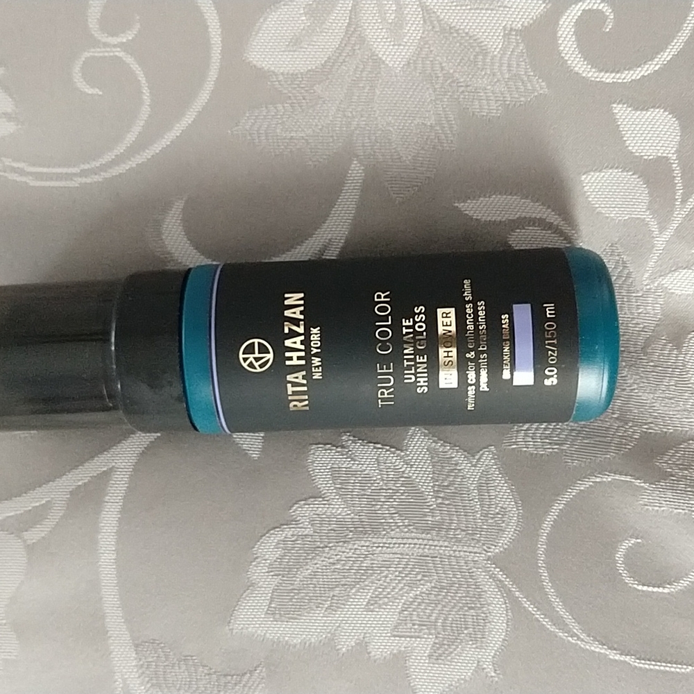 Rita Hazan - True Color Ultimate Shine Gloss - in shower